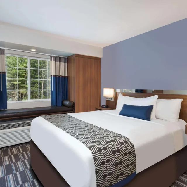 غرفة بسريرين كوين، Microtel Inn & Suites By Wyndham Windham 1/6