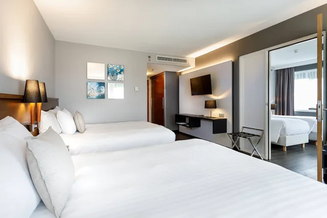 غرفة عائلية بسرير مزدوج، Courtyard By Marriott Amsterdam Airport 1/6