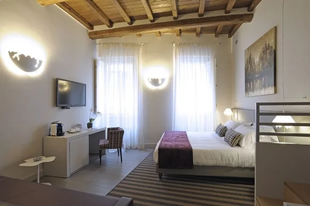 جناح جونيور بسرير مزدوج مع أريكة، Trevi Palace Luxury Inn 5/9