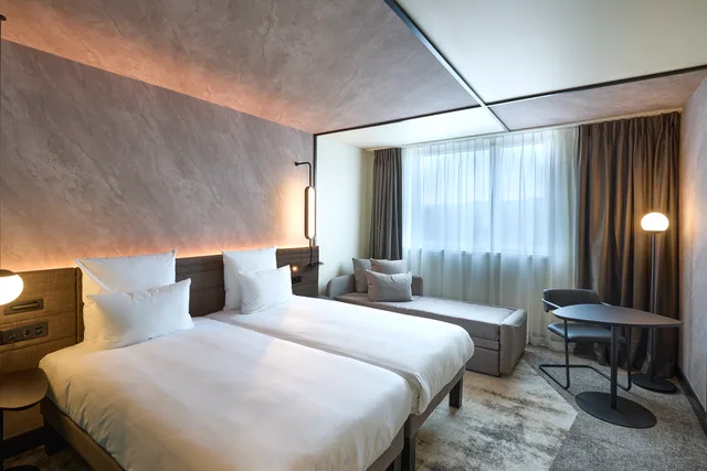 غرفة سوبيريور بسريرين منفصلين، Novotel Bern Expo 3/10