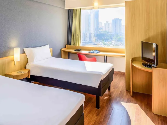 Standard, Twin Beds, Ibis Guarulhos 1/10