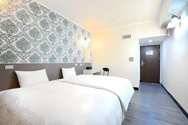 غرفة قياسية بسريرين منفصلين، Sunny Hotel 1/4