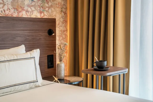 Connecting, Melia, King Bed، Melia Granada 6/8
