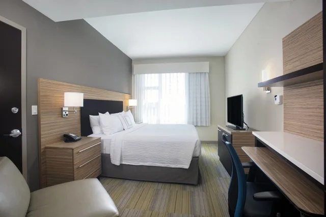 Studio, King Bed, TownePlace Suites by Marriott Miami Homestead 2/5