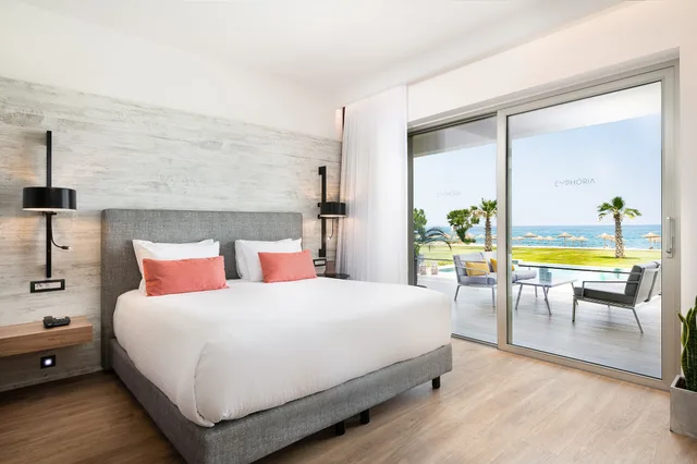 Family Suite, Double Bed, Partial Sea View, Pool Access، Euphoria Resort 1/9
