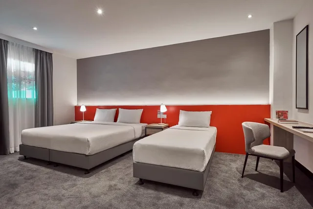 Standard, Triple, 3 Beds, No Window، Metropolitan Ymca Singapore 1/1