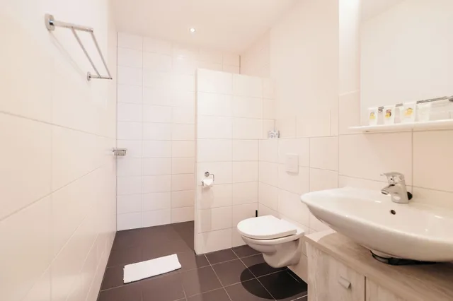 2 Bedrooms, Family, Apartment, 2 Bathrooms، Amsterdam Id Aparthotel 5/5