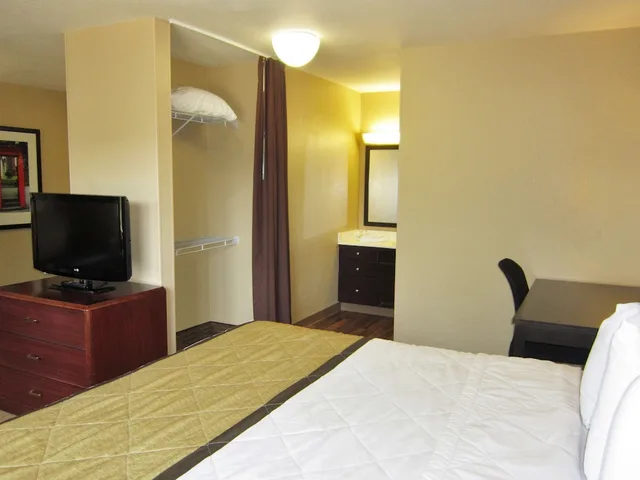 استوديو ديلوكس بسرير كينج مع أريكة، Extended Stay America - Memphis - Wolfchase Galleria 3/5