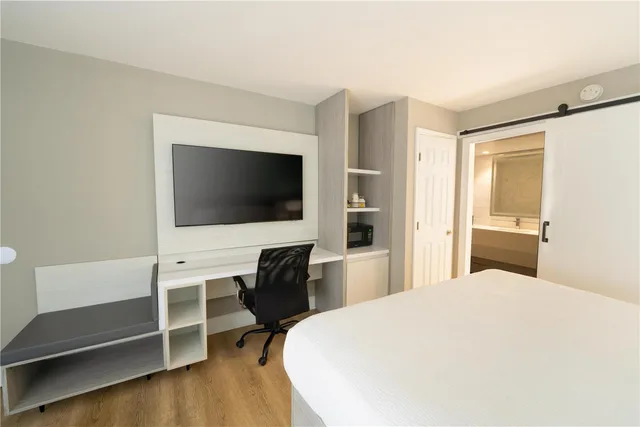 غرفة بسرير كينج لذوي الإعاقة، Best Western Seaside Inn 6/9