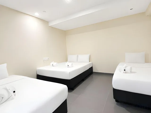 سكن مشترك مختلط بأربعة أسرّة بحمام مشترك، Sandpiper Hotel 1/1