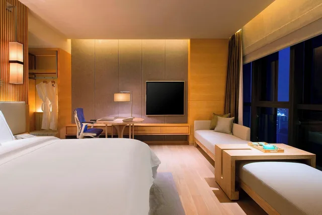 Renovated, Suite, King Bed، The Westin Chongqing Liberation Square 1/5