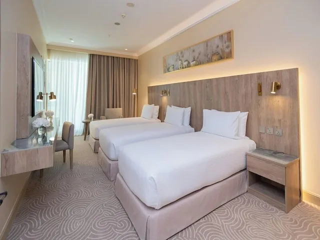 Superior, 3 Beds, Partial Haram View، موڤنبيك برج هاجر مكة(Movenpick Hotel & Residence Hajar Tower Makkah) 4/9