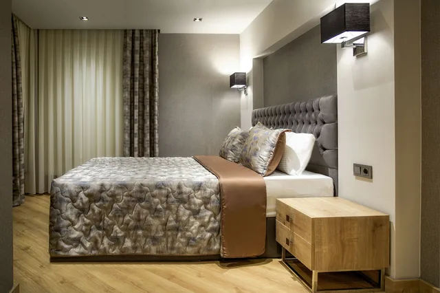 Garden Suite, Queen Bed, Sofa، La Boutique Hotels 1/4