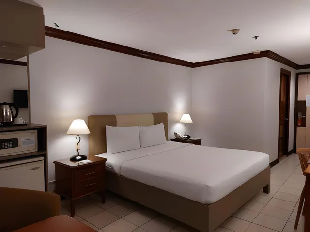 غرفة قياسية، LAS PALMAS HOTEL DE MANILA 1/2