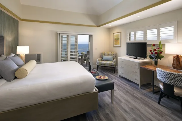 Room, King Bed, Ocean Front, Inn at the Cove 4/7