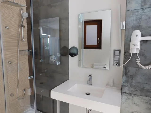 غرفة جونيور بسرير مزدوج، Hotel Canitas Spa 9/10