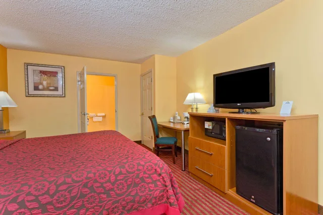 غرفة بسريرين كوين، Days Inn By Wyndham Franklin Ex Days Inn Franklin Ky 1/1
