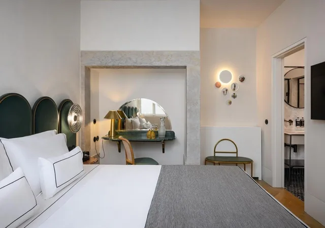 Interior, Courtyard, Double Bed، Montebelo Vista Alegre Lisboa Chiado Hotel 1/4