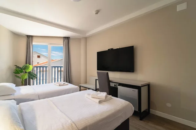 غرفة قياسية بسريرين منفصلين، Hotel Plaza 5/8