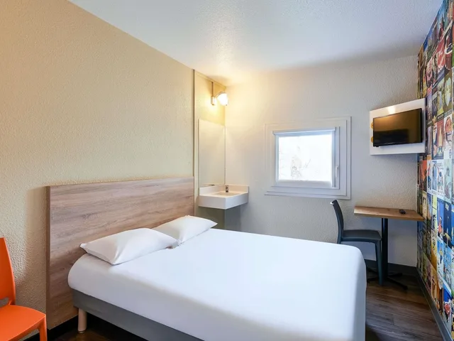 Tande, Double Bed, Shared Bathroom، hotelF1 La Rochelle Angoulins 4/7