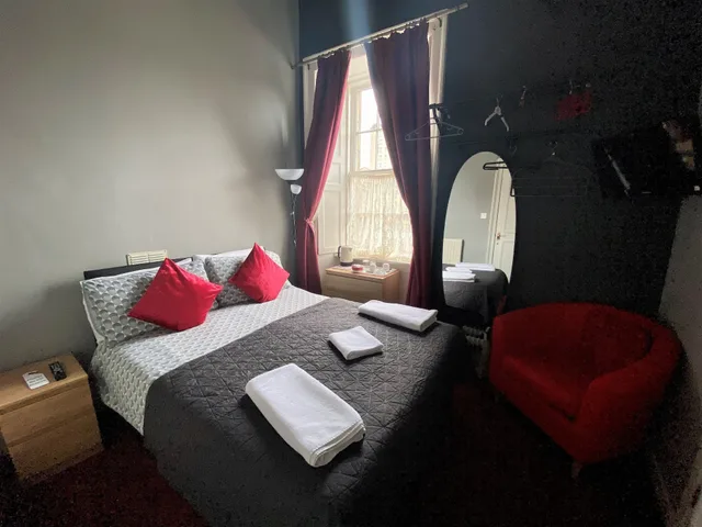 غرفة قياسية بسرير مزدوج، 16 PILRIG GUEST HOUSE 6/10