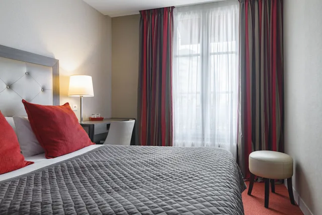 Room, Single, Single Bed, Hotel Eiffel Kennedy 4/19