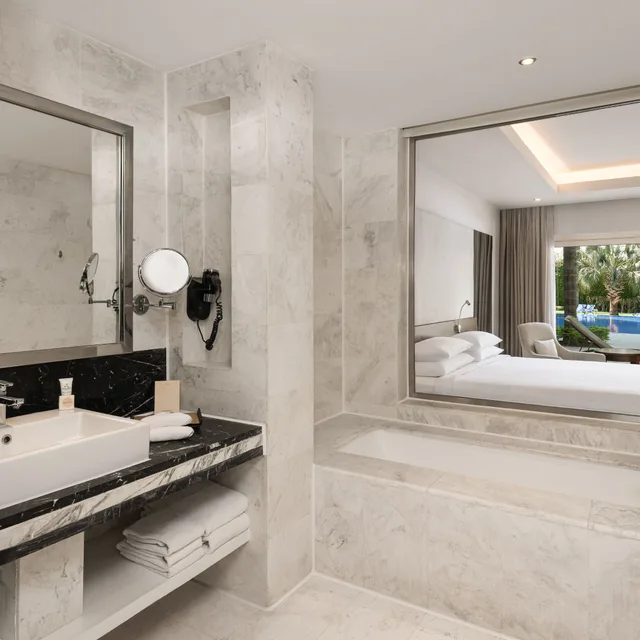 جناح كلوب بإطلالة على البحيرة بشرفة بـ3 غرف نوم بمطبخ صغير، Dusit Thani Lakeview 2/3