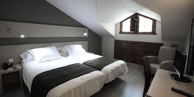 غرفة قياسية بسرير مزدوج، Los Guardeses Hotel 2/4