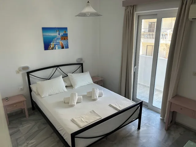 شقة بسرير كوين وسريرين منفصلين بغرفة نوم واحدة، Kaloxenia Apartments 5/10