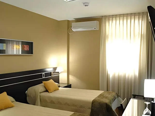 غرفة تُحدَّد عند الوصول، Hotel Francia 1/1