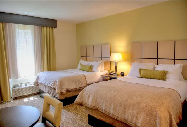 غرفة بسريرين منفصلين لذوي الإعاقة، CANDLEWOOD SUITES ALEXANDRIA 5/7