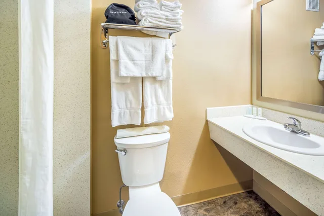 غرفة قياسية بسريرين كوين، Clarion Hotel & Suites Fairbanks near Ft Wainwright 10/10