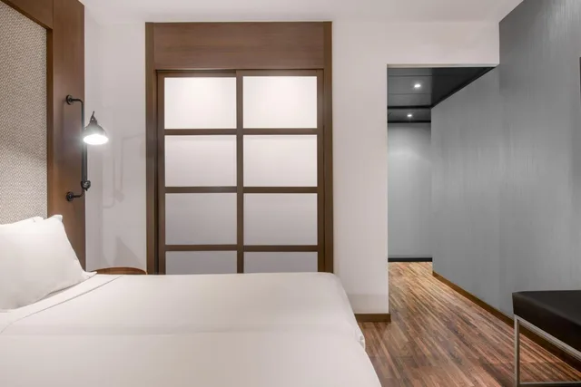 غرفة قياسية ثلاثية بسريرين منفصلين وثلاثة أسرّة، AC Hotel Alicante by Marriott 2/6