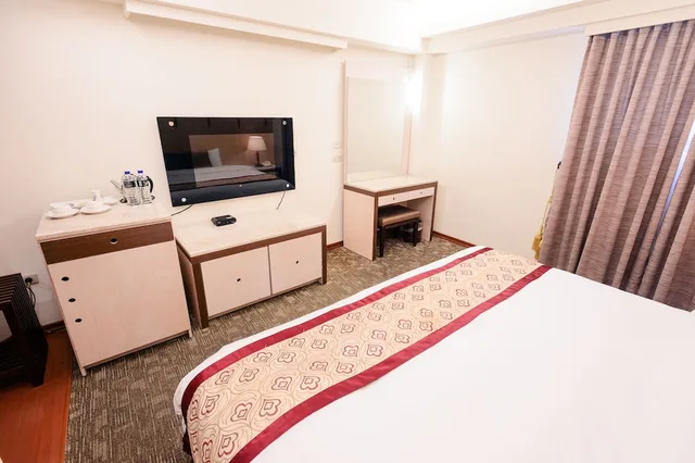 غرفة بزنس بسرير كينج، Waugh Den Hotel 4/10