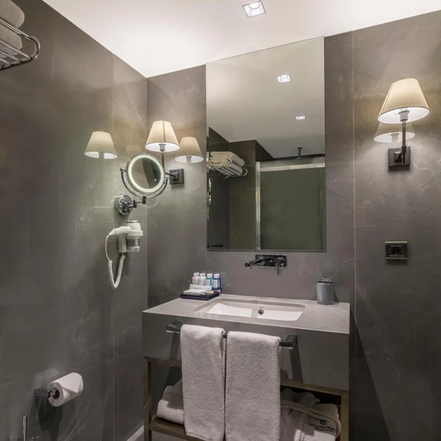 غرفة ديلوكس بسرير مزدوج أو سريرين منفصلين بشرفة، Galata Times Boutique Hotel 5/5
