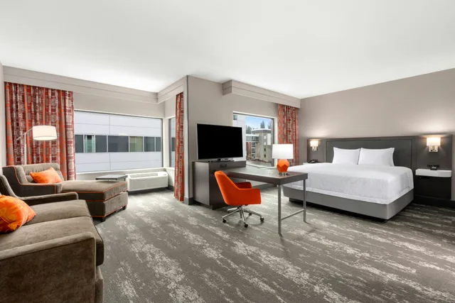 استوديو ديلوكس ركني بسرير كينج، Hampton Inn & Suites Spokane Downtown-South 1/5