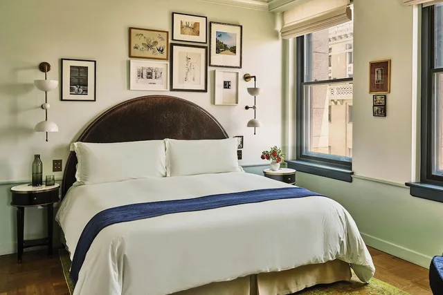 غرفة بسرير كينج بإطلالة على الفناء لذوي الإعاقة، Hotel Per La 1/4