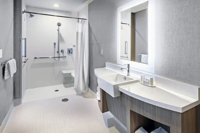 جناح بسرير كينج مع سرير سحّاب إضافي، Springhill Suites Tulsa At Tulsa Hills 5/5