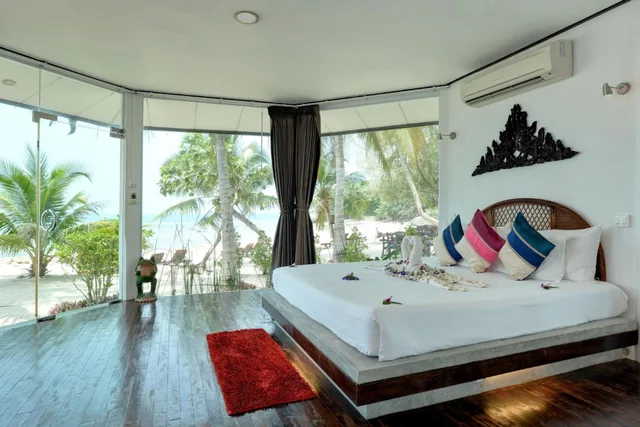 Villa, Beach Front, Am Samui Resort 3/10