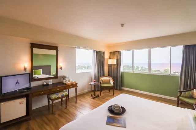 غرفة ديلوكس بسرير كينج، Hua Hin Grand Hotel And Plaza 2/6