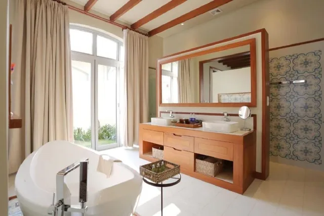 Pool, Suite, King Bed، Flc Luxury Hotel Samson 4/4