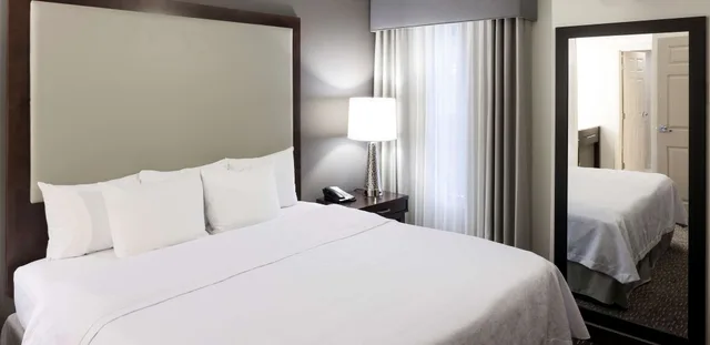 Deluxe, King Bed, Homewood Suites by Hilton San Jose Airport-Silicon Valley 1/7