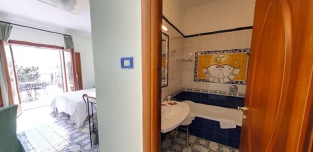 غرفة كومفورت بسرير مزدوج بإطلالة على البحر، Hotel Cetus 4/4