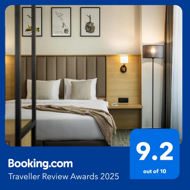 جناح جونيور، B1 City Hotel 5/8
