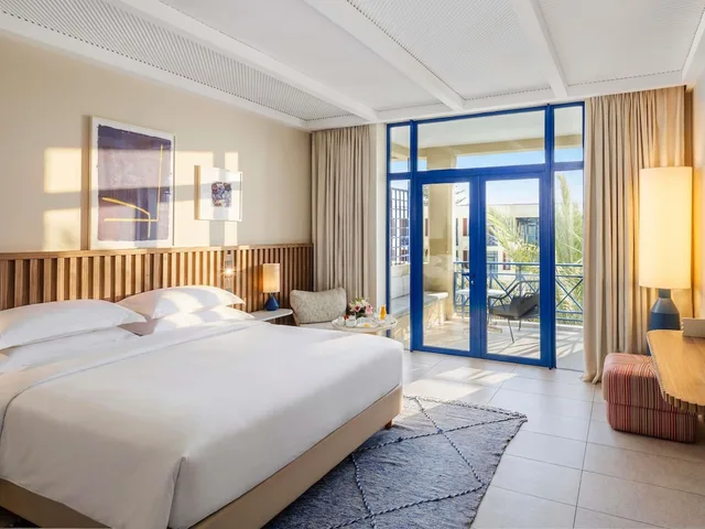 غرفة سوبيريور بسرير كينج بإطلالة على البحر، Le Medina Essaouira Thalassa Sea & Spa - MGallery Collection 3/10