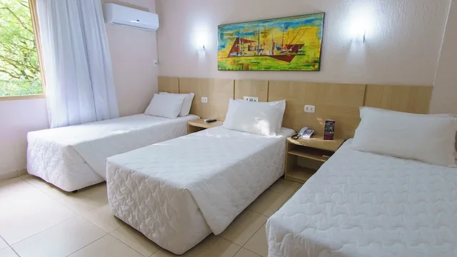 غرفة تنفيذية ثلاثية بثلاثة أسرّة، San Juan Tour 2/7