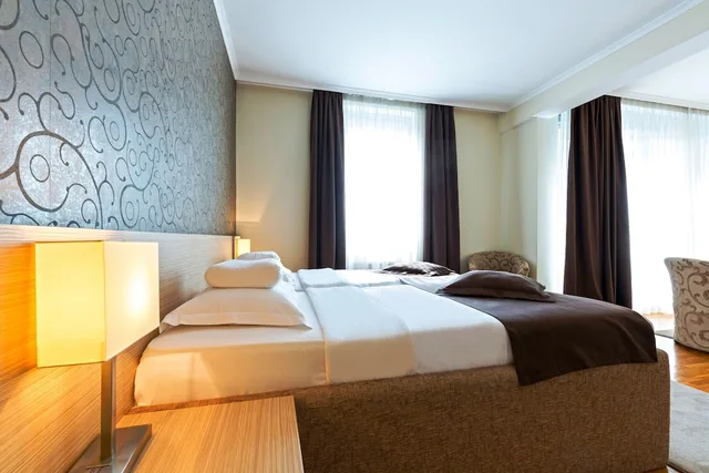 Junior Suite, Double Bed, Nevski 5/8