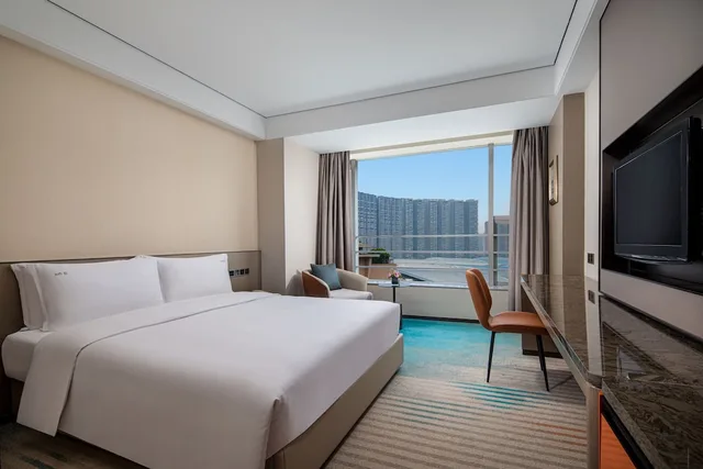 غرفة بريميوم بسرير كينج، Holiday Inn Chengdu West Century City 3/8