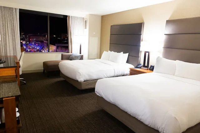غرفة قياسية بسريرين كوين، Hilton Salt Lake City Center 3/8