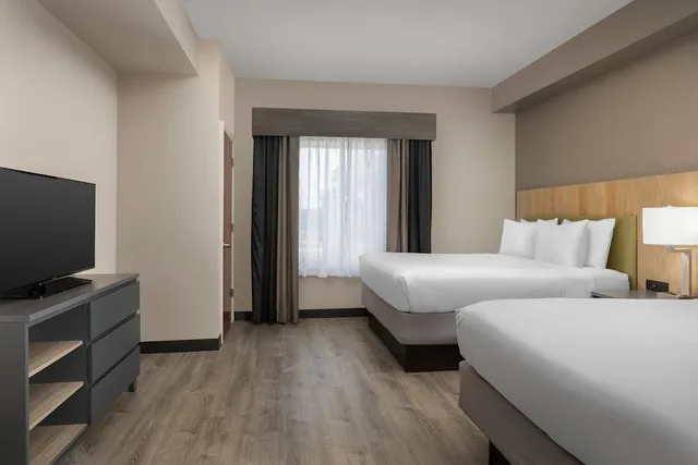 1 Bedroom, Suite, 2 Queen Beds, Sofa, Country Inn & Suites By Radisson Gainesville FL 2/6